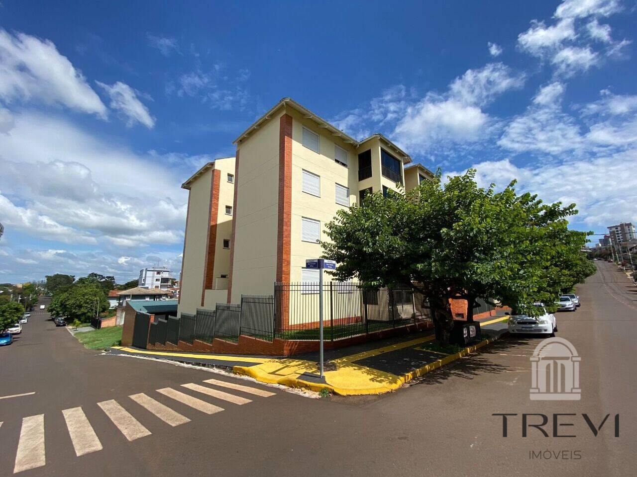 Apartamento no bairro Centro, em Santa Rosa, foto 2 de 13