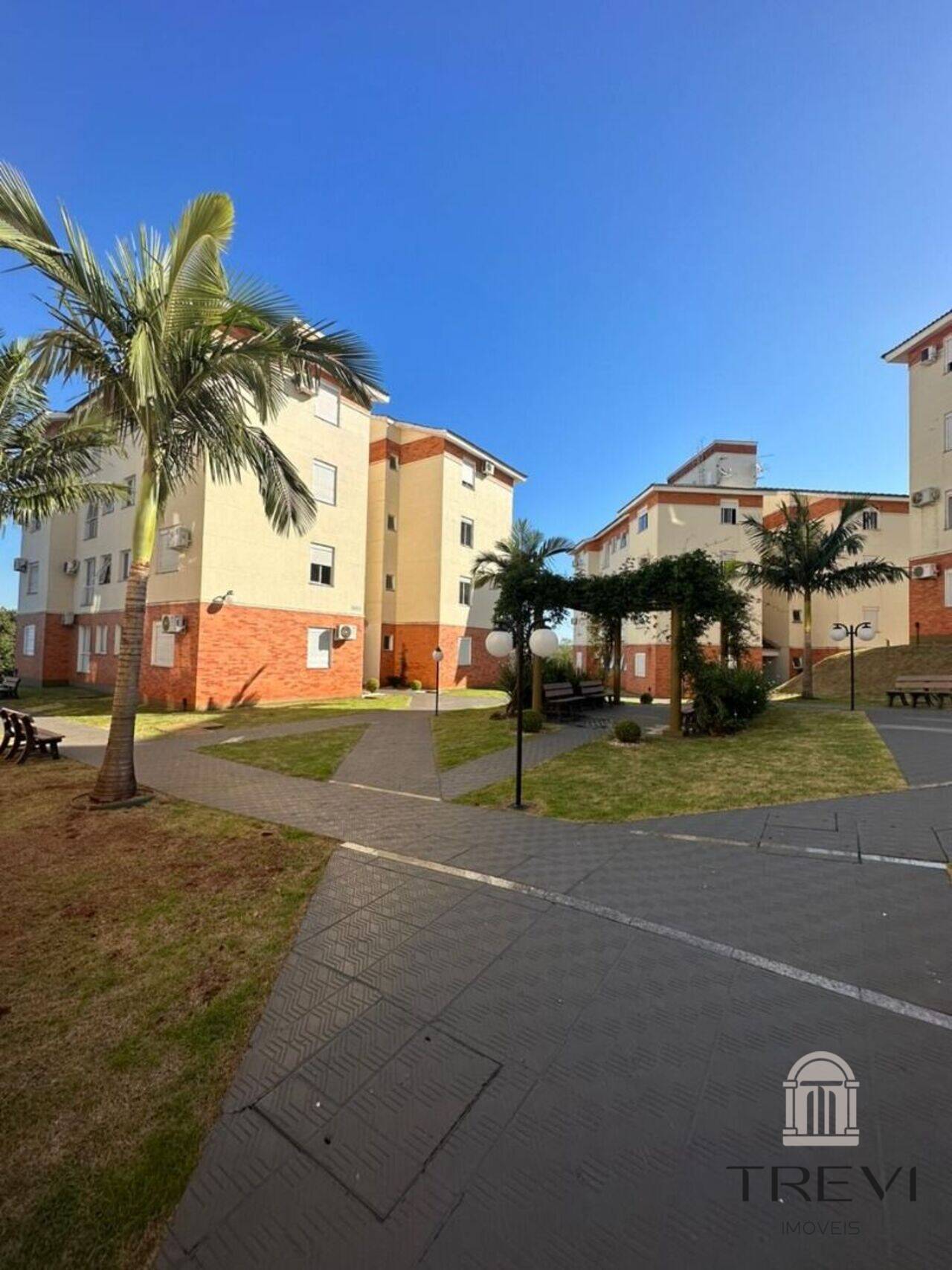 Apartamento no bairro Centro, em Santa Rosa, foto 2 de 10
