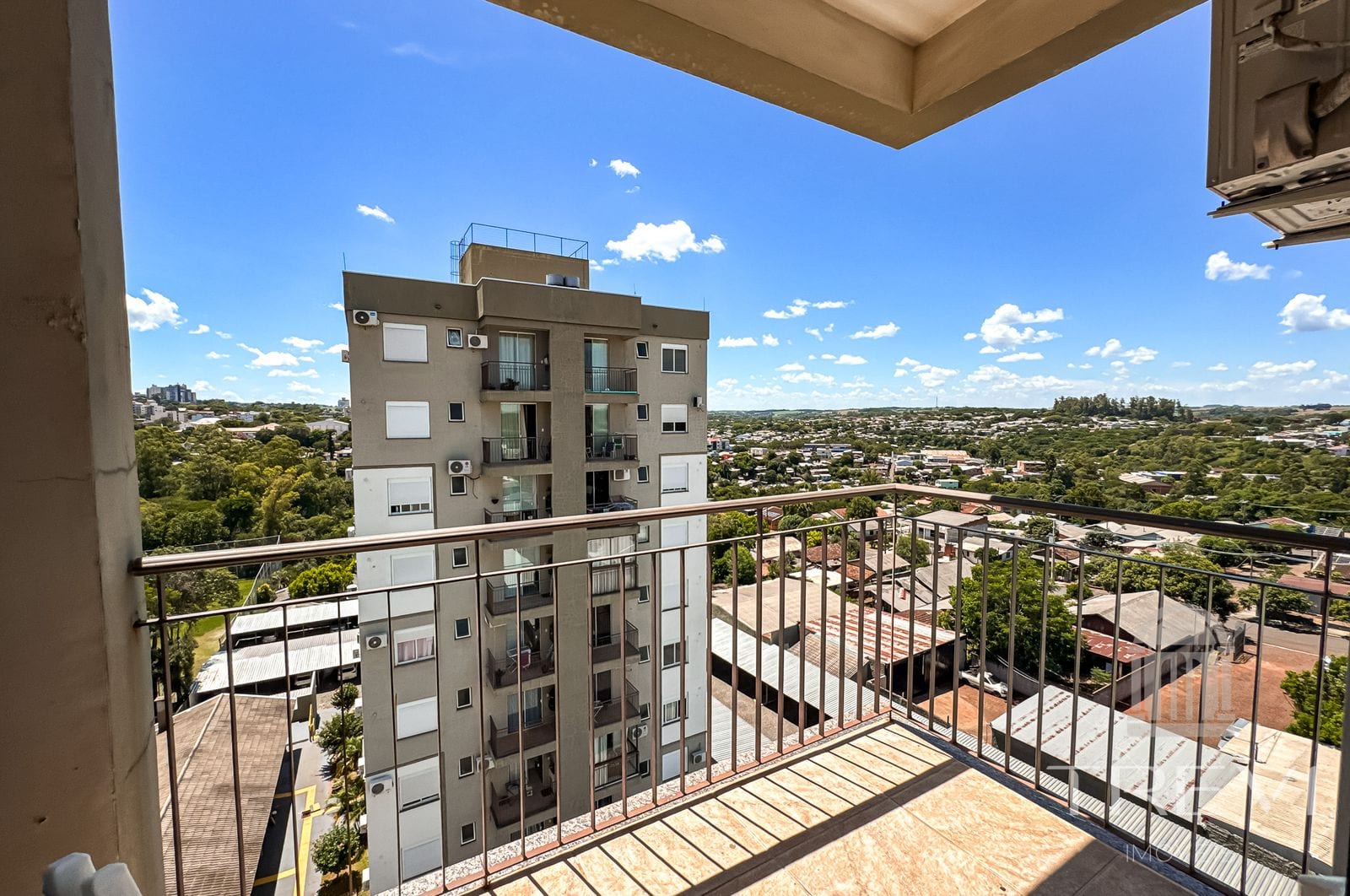 Apartamento no bairro Sulina, em Santa Rosa, foto 17 de 33