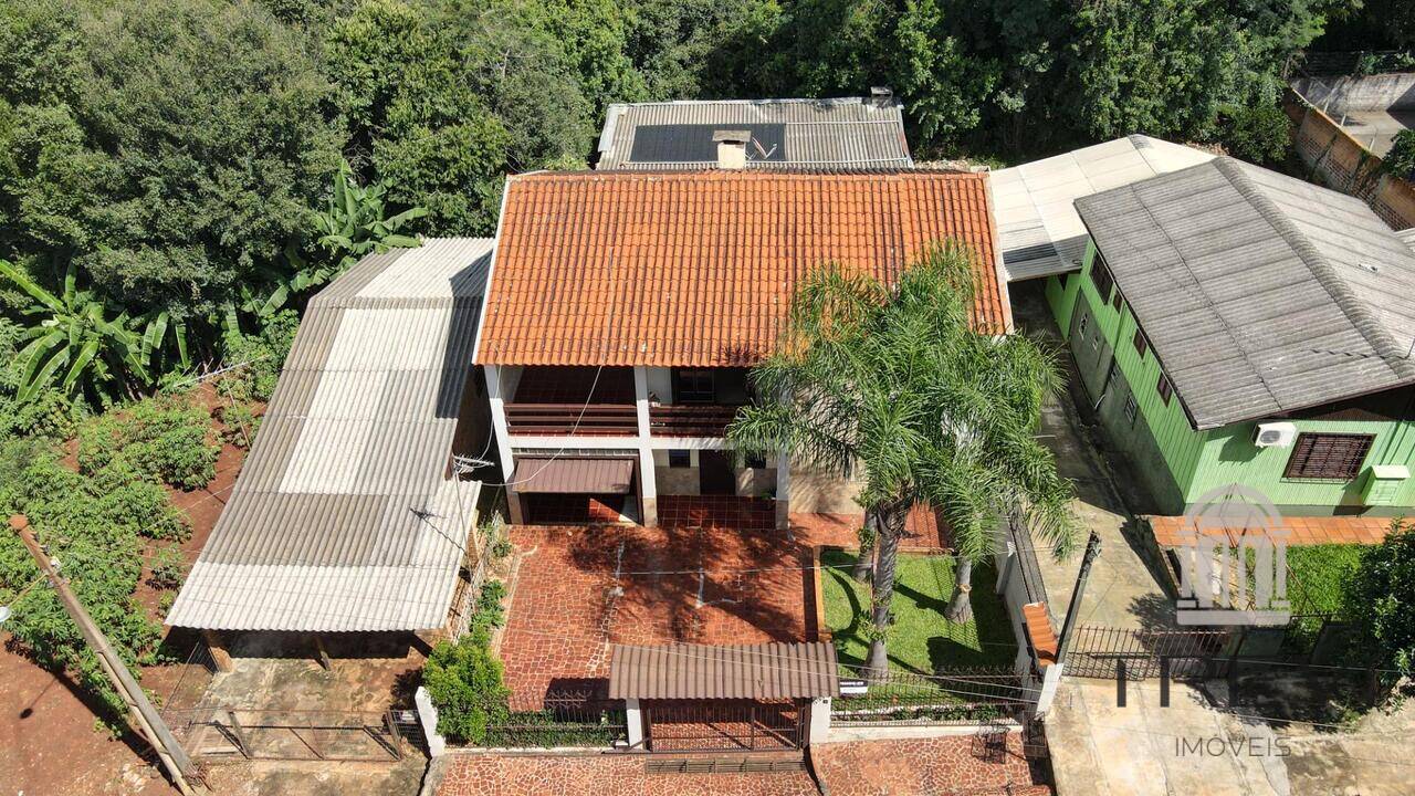 Casa no bairro Sulina, em Santa Rosa, foto 3 de 15