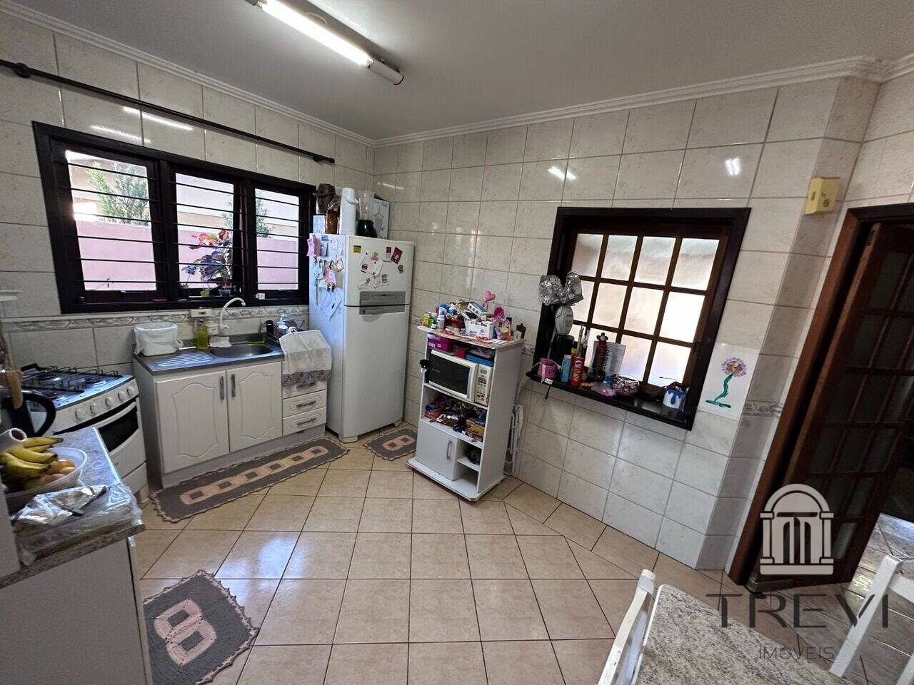 Casa no bairro Glória, em Santa Rosa, foto 5 de 15