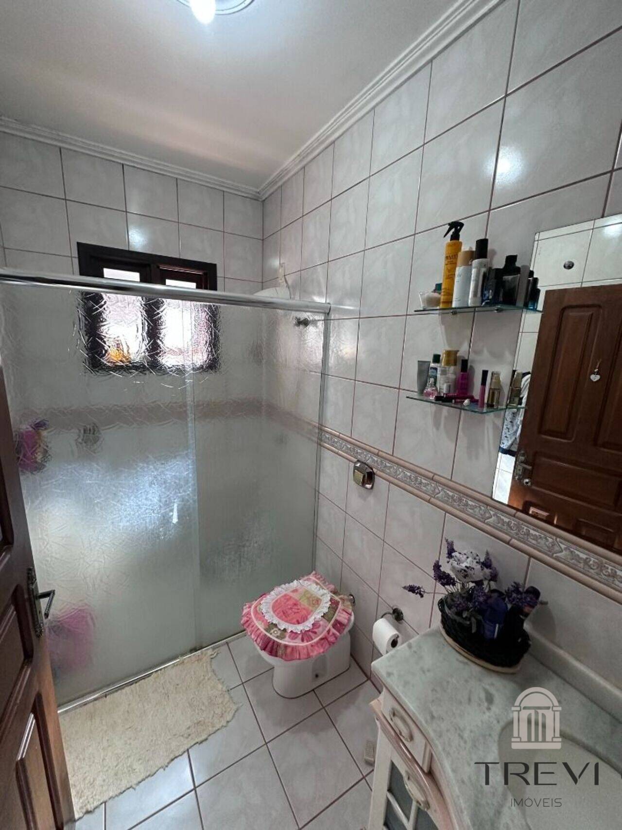 Casa no bairro Glória, em Santa Rosa, foto 6 de 15