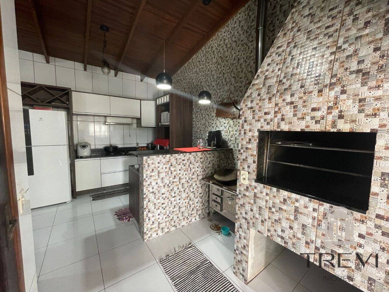 Casa no bairro São Francisco, em Santa Rosa, foto 10 de 15