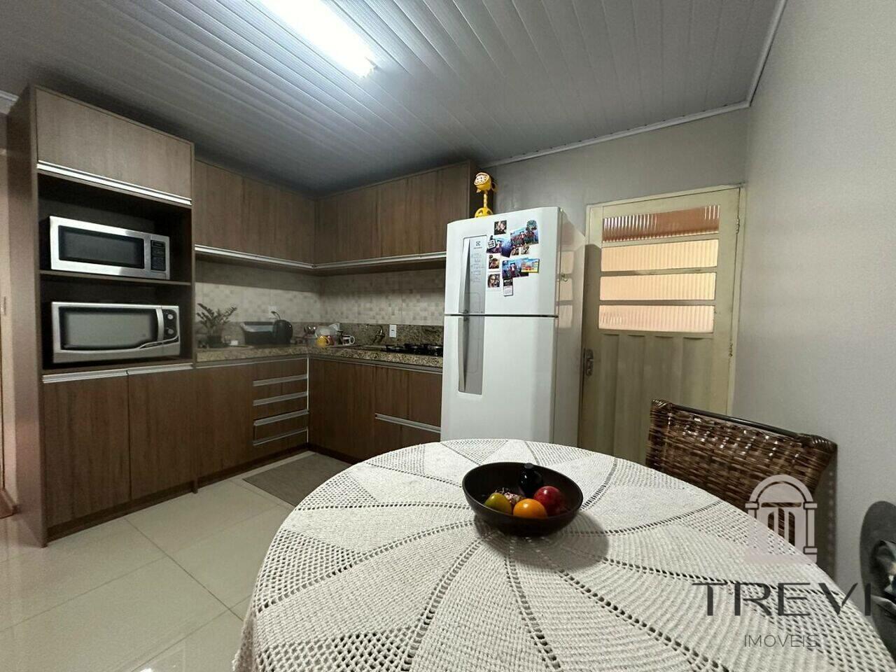 Casa no bairro Cruzeiro, em Santa Rosa, foto 4 de 11