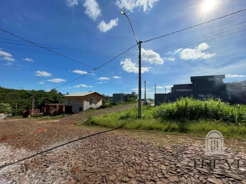 Terreno no bairro Glória, em Santa Rosa